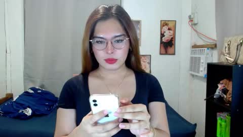 tgirlselena online show from 11.17.25