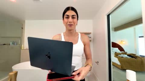 babygirlmami online show from 04.07.26