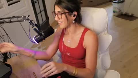 Snapshot of tgirltoesx chatting on 05.23.26 babygirlmami online show from 05.23.26
