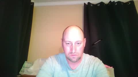 Snapshot of th372019 chatting on 11.19.25 country cock 2020 online show from 11.19.25