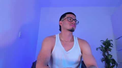 Snapshot of thadeo_king chatting on 05.09.26 thadeo_king online show from 05.09.26