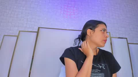 Snapshot of thalia888_ chatting on 04.20.26 thalia888_ online show from 04.20.26