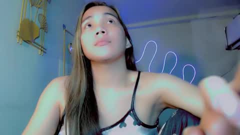 Snapshot of thalia_sunshine chatting on 10.14.25 Thalia online show from 10.14.25