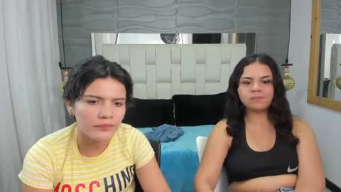 Snapshot of thalia_veyra chatting on 04.14.26 Thalia Veyra online show from 04.14.26