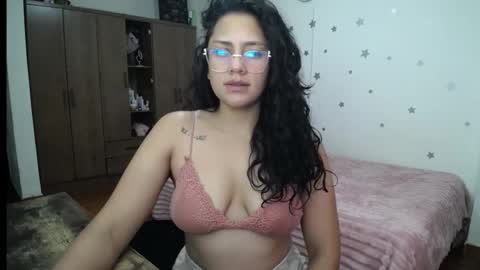 Snapshot of thaliacooper chatting on 02.08.26 online show from 02.08.26