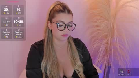 Snapshot of thaliafox_ chatting on 02.06.26 Thalia online show from 02.06.26