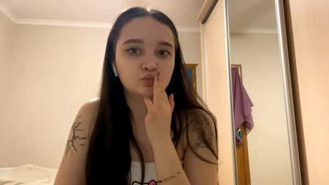 Yumi online show from 02.23.26