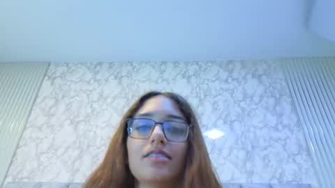 Snapshot of thaliavegas chatting on 05.29.26 Thalia online show from 05.29.26