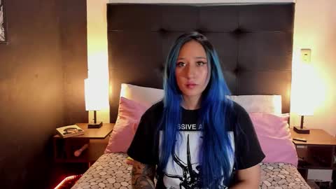 Thamy online show from 02.12.26