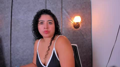 Snapshot of thara_webstter chatting on 04.20.26 thara webstter online show from 04.20.26