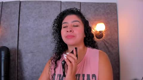 Snapshot of thara_webstter chatting on 04.23.26 thara webstter online show from 04.23.26
