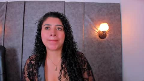 Snapshot of thara_webstter chatting on 04.25.26 thara webstter online show from 04.25.26