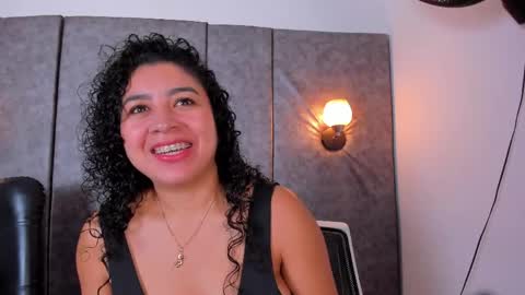 Snapshot of thara_webstter chatting on 05.04.26 thara webstter online show from 05.04.26