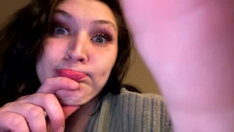 thatbaby070200000 online show from 12.14.24