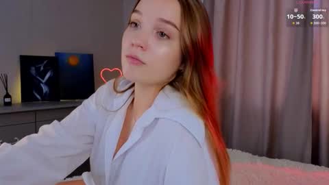 Snapshot of thatonerabbit chatting on 09.15.25 Alice online show from 09.15.25