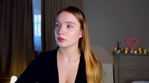 Snapshot of thatonerabbit chatting on 11.15.25 Alice online show from 11.15.25