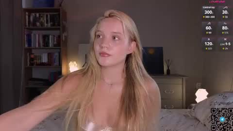 Snapshot of thatonerabbit chatting on 07.10.26 Alice online show from 07.10.26