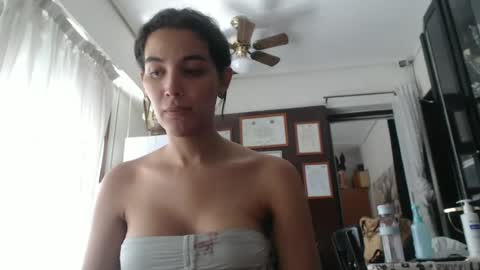 Snapshot of thayanizreal chatting on 06.19.26 thayanizreal online show from 06.19.26