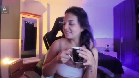 Paola online show from 01.18.25