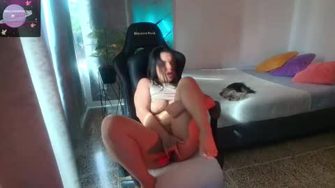 Paola online show from 10.27.25