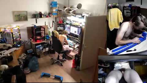 Snapshot of the0archon chatting on 11.08.25 Michal online show from 11.08.25