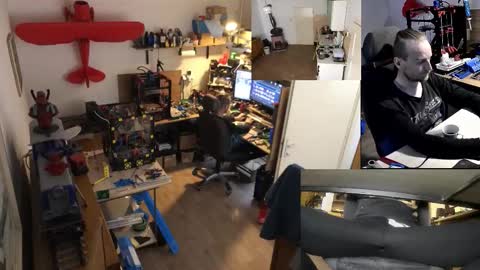 Snapshot of the0archon chatting on 11.29.25 Michal online show from 11.29.25