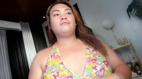 Snapshot of the1thatyou_looking4 chatting on 02.16.26 bethany online show from 02.16.26