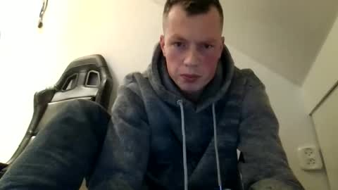 Snapshot of the___rocky200 chatting on 12.13.25 Dennis online show from 12.13.25