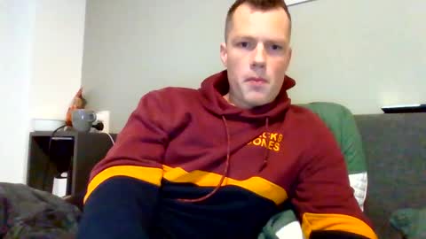 Snapshot of the___rocky200 chatting on 12.17.25 Dennis online show from 12.17.25