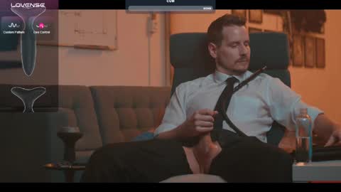 Snapshot of the_dilf chatting on 02.11.25 The DILF - online show from 02.11.25