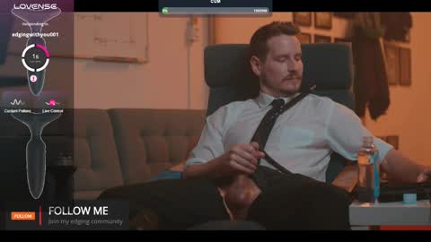 Snapshot of the_dilf chatting on 02.15.25 The DILF - online show from 02.15.25