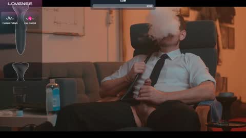 Snapshot of the_dilf chatting on 02.16.25 The DILF - online show from 02.16.25