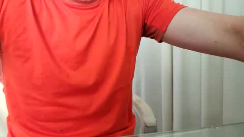 Snapshot of the_hard_baguette chatting on 02.23.26 La Baguette dure online show from 02.23.26