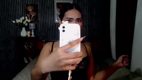 Snapshot of the_hottestlisa chatting on 01.17.26 IG Lisa Avery Monroe online show from 01.17.26