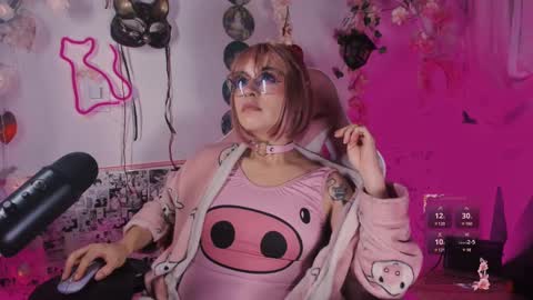 Snapshot of the_kitty_roxy chatting on 02.22.25 ... ... online show from 02.22.25