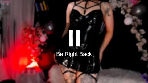 Snapshot of the_kitty_roxy chatting on 05.17.26 ... ... online show from 05.17.26