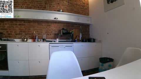 Anna online show from 09.28.25