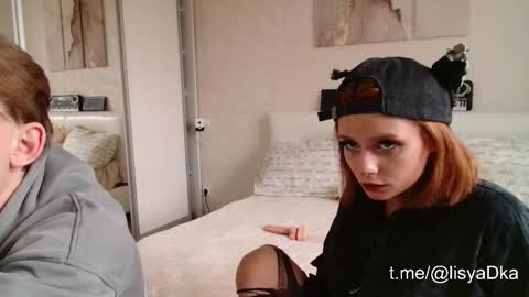 Snapshot of the_slutty_fox chatting on 04.19.26 the_slutty_fox online show from 04.19.26