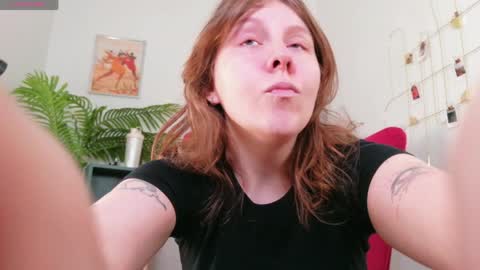 Snapshot of the_virg1n_marie chatting on 05.30.26 The Rosemarie I Wed FriSun 1 AM 9 AM EDT online show from 05.30.26