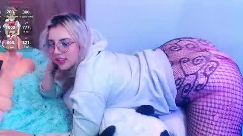 Snapshot of thea_aphros chatting on 05.21.26 Diosa Afrodita online show from 05.21.26