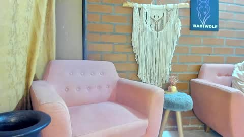 thebadwolf818 online show from 04.06.26