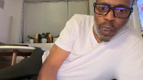 Snapshot of theblacklordmaster chatting on 05.25.26 theblacklordmaster online show from 05.25.26