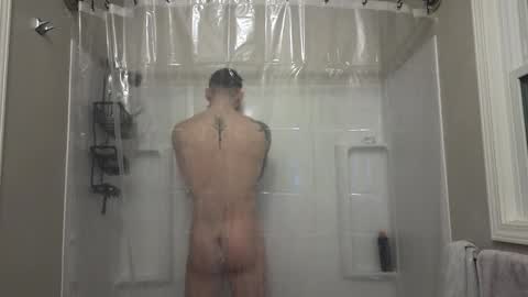 Snapshot of thebrentsavage chatting on 12.12.24 thebrentsavage online show from 12.12.24