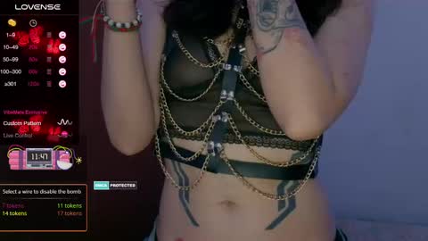 Snapshot of thecherry_paulette chatting on 09.26.25 Paulette online show from 09.26.25