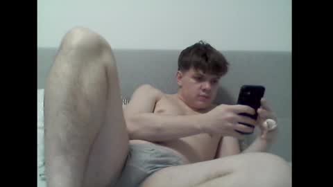 thecuteguy144949 online show from 02.28.25