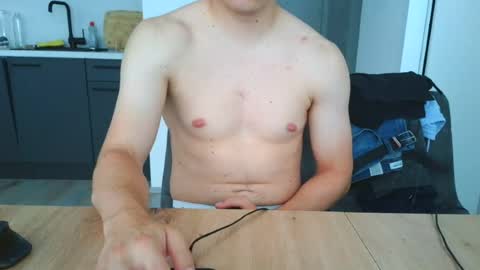thecuteguy144949 online show from 06.17.26