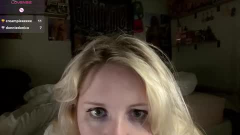 Snapshot of thedancingalien chatting on 04.24.26 Kassandra Grant online show from 04.24.26
