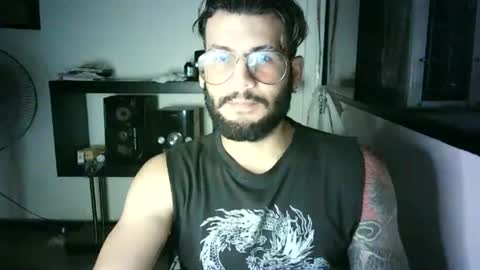 Snapshot of thedragonboyxxx chatting on 06.29.26 thedragonboyxxx online show from 06.29.26