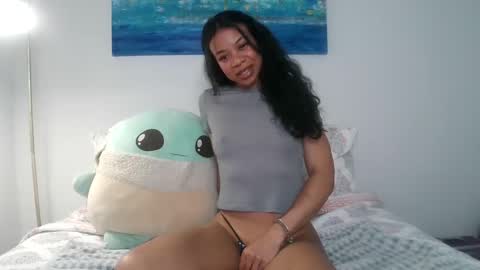 Pizzababe22 online show from 02.22.25