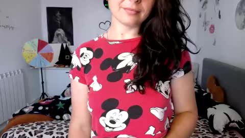 TheFarmergirl online show from 06.10.26